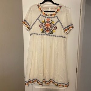 Cute summer dress - never been worn!